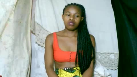 Snapshot of franciefrancie chatting on October 12, 10:20 pm francilla online show from October 12, 10:20 pm