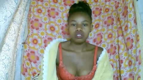 Snapshot of franciefrancie chatting on October 23, 4:23 am francilla online show from October 23, 4:23 am