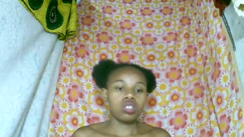 Snapshot of franciefrancie chatting on October 29, 11:06 pm francilla online show from October 29, 11:06 pm