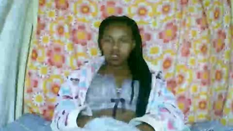 Snapshot of franciefrancie chatting on November 13, 10:08 pm francilla online show from November 13, 10:08 pm