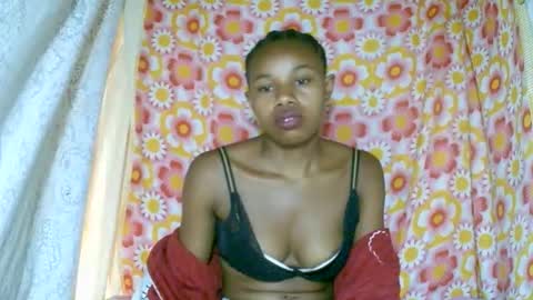 Snapshot of franciefrancie chatting on November 21, 10:14 am francilla online show from November 21, 10:14 am