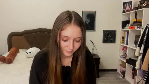 Snapshot of francinaporteus chatting on October 1, 2:01 pm Francis online show from October 1, 2:01 pm