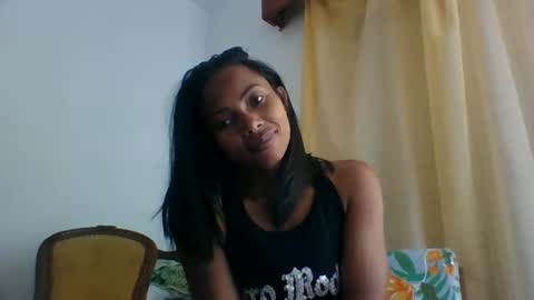 Snapshot of francine1507 chatting on May 16, 7:38 am francine1507 online show from May 16, 7:38 am