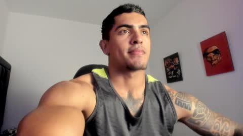 Snapshot of franco_ruiz_ chatting on October 19, 1:28 am franco online show from October 19, 1:28 am