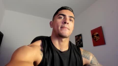 Snapshot of franco_ruiz_ chatting on November 14, 11:57 pm franco online show from November 14, 11:57 pm