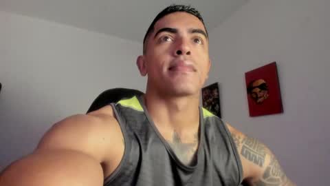 Snapshot of franco_ruiz_ chatting on April 29, 11:36 am franco online show from April 29, 11:36 am