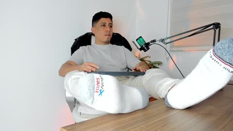 Snapshot of francodelacruz chatting on January 23, 1:30 am Francum online show from January 23, 1:30 am