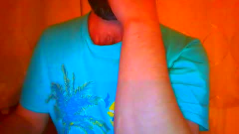 Snapshot of frank84848 chatting on May 5, 8:39 pm Frank online show from May 5, 8:39 pm