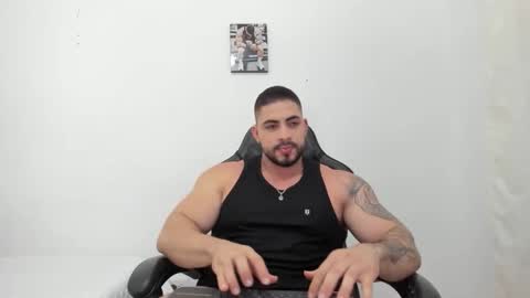 frank_foxx1 online show from November 25, 4:12 am