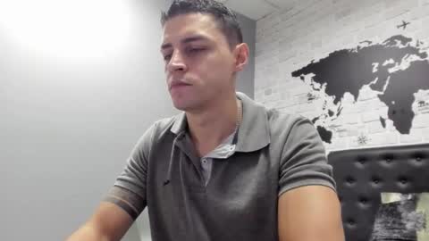 Frank online show from December 5, 8:05 pm