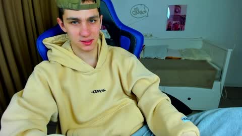 Frank online show from April 3, 4:10 am