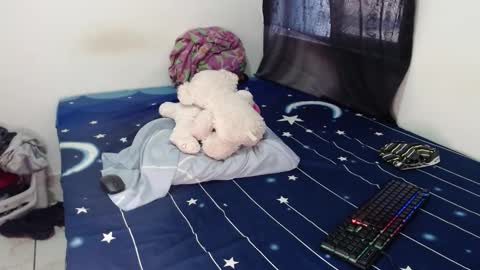 Snapshot of frankbroad68 chatting on October 28, 8:33 pm Frank online show from October 28, 8:33 pm