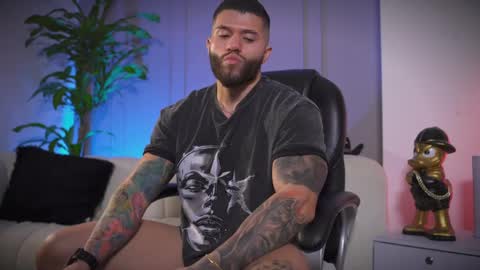 Frank Farrell. Hey remember to give me a thumbs up Ty online show from April 6, 10:33 pm