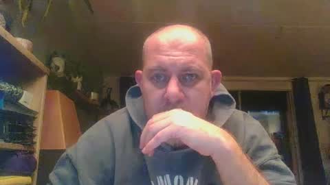 Snapshot of frankh12345 chatting on January 14, 7:17 am frankh12345 online show from January 14, 7:17 am