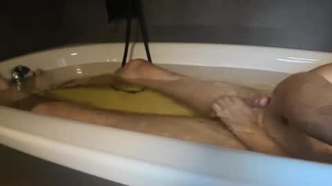 Snapshot of franky84 chatting on November 19, 12:16 pm franky84 online show from November 19, 12:16 pm