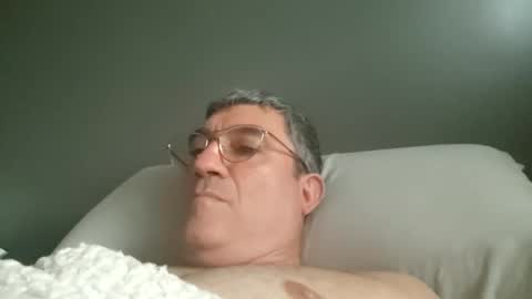 Snapshot of franmi3030 chatting on February 16, 4:53 pm PAM AND MIKEL online show from February 16, 4:53 pm