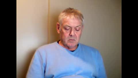 frannkboy61 online show from April 9, 6:35 pm