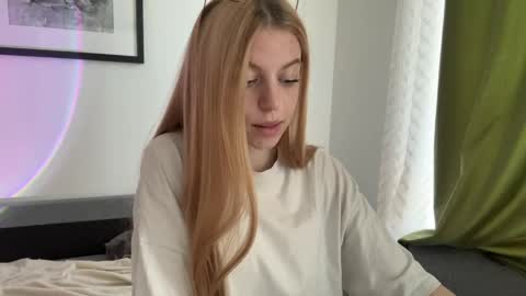 franny_fresh online show from March 24, 9:14 am