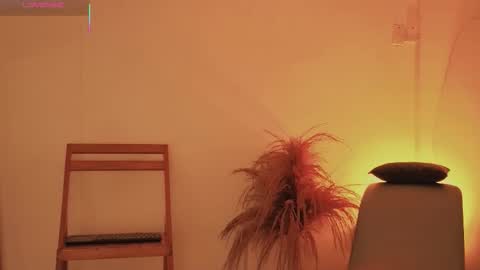 Fransheska online show from March 25, 12:00 pm