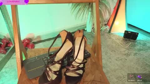 Fransheska online show from May 21, 11:39 am