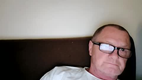 Wolfi online show from May 31, 6:42 am