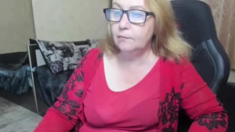 Snapshot of fraumartha chatting on October 31, 10:38 am FrauMartha online show from October 31, 10:38 am