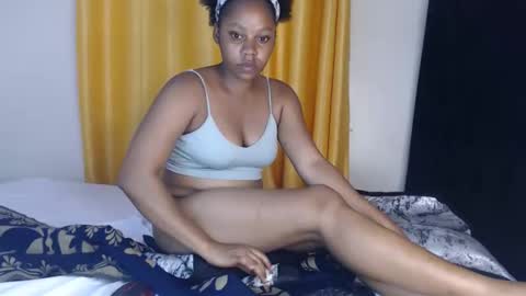 freakyLucy online show from April 29, 2:21 pm