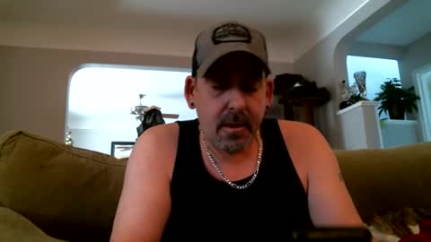 Snapshot of freakybidude420 chatting on November 21, 4:27 pm FreakyBiDude420 online show from November 21, 4:27 pm