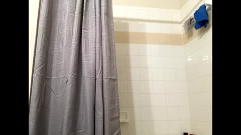 Snapshot of freakybubba chatting on February 5, 4:06 am Freakybubba online show from February 5, 4:06 am