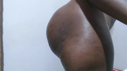 freakycoco1 online show from March 31, 2:46 am