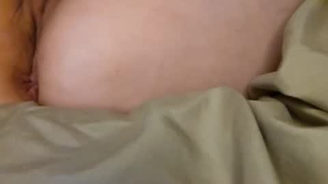 freakyfinefeet online show from October 19, 8:15 am