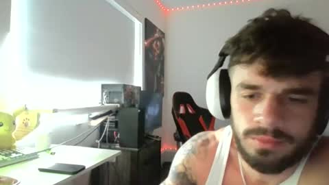 Snapshot of freakyfitking chatting on December 11, 7:03 pm freakyfitking online show from December 11, 7:03 pm