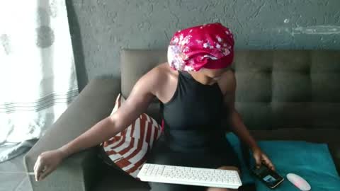 Mandy online show from April 2, 9:18 am