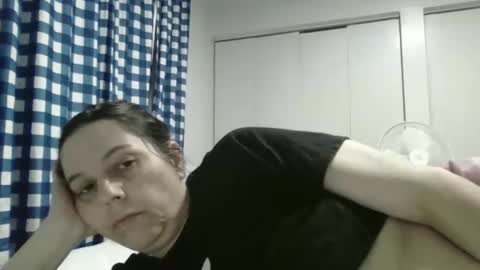 freckles232399 online show from April 15, 9:26 pm