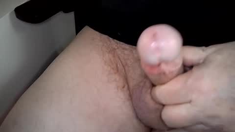 Snapshot of freddie300 chatting on February 26, 8:35 am freddie300 online show from February 26, 8:35 am