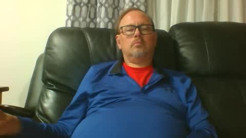 Snapshot of freddieknuck chatting on May 8, 5:02 am Just Fred online show from May 8, 5:02 am