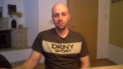 Snapshot of freddow chatting on November 26, 1:56 pm freddow online show from November 26, 1:56 pm