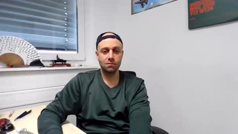 Snapshot of freddow chatting on December 5, 12:36 pm freddow online show from December 5, 12:36 pm