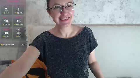 Snapshot of frederica_ chatting on September 13, 9:31 am frederica_ online show from September 13, 9:31 am