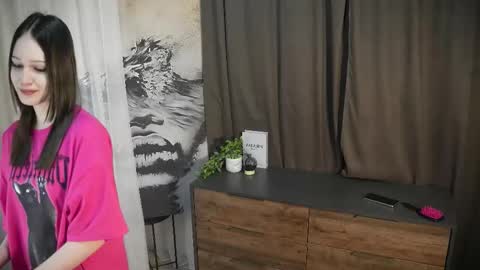 fredericashoen online show from November 12, 2:12 am