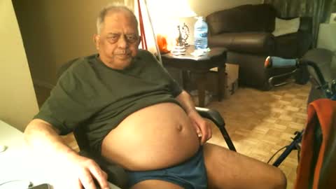 Snapshot of fredthetiger chatting on June 25, 5:12 am fredthetiger online show from June 25, 5:12 am