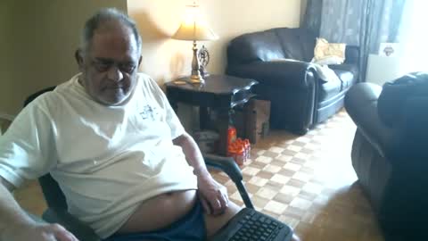 Snapshot of fredthetiger chatting on July 7, 7:29 pm fredthetiger online show from July 7, 7:29 pm