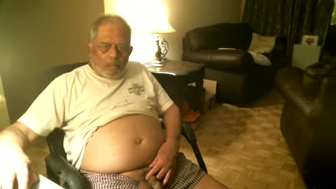Snapshot of fredthetiger chatting on July 11, 2:58 am fredthetiger online show from July 11, 2:58 am