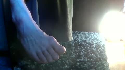 Snapshot of fredthetom12 chatting on October 17, 1:35 pm Greedy Fred online show from October 17, 1:35 pm