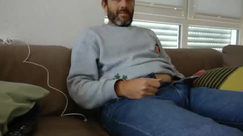 free_love_for_everyone online show from December 22, 11:40 am