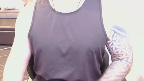 Snapshot of free_timer chatting on March 2, 5:42 pm free_timer online show from March 2, 5:42 pm