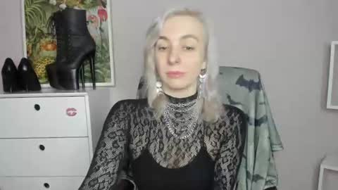 Anne online show from June 15, 6:26 am