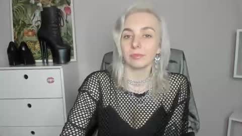 Anne online show from June 16, 6:38 am