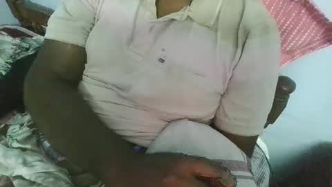 Snapshot of freeforyoubby chatting on October 29, 10:17 am freeforyoubby online show from October 29, 10:17 am