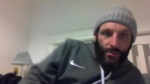 Snapshot of freemindedguyuk chatting on February 1, 8:47 pm freemindedguyuk online show from February 1, 8:47 pm